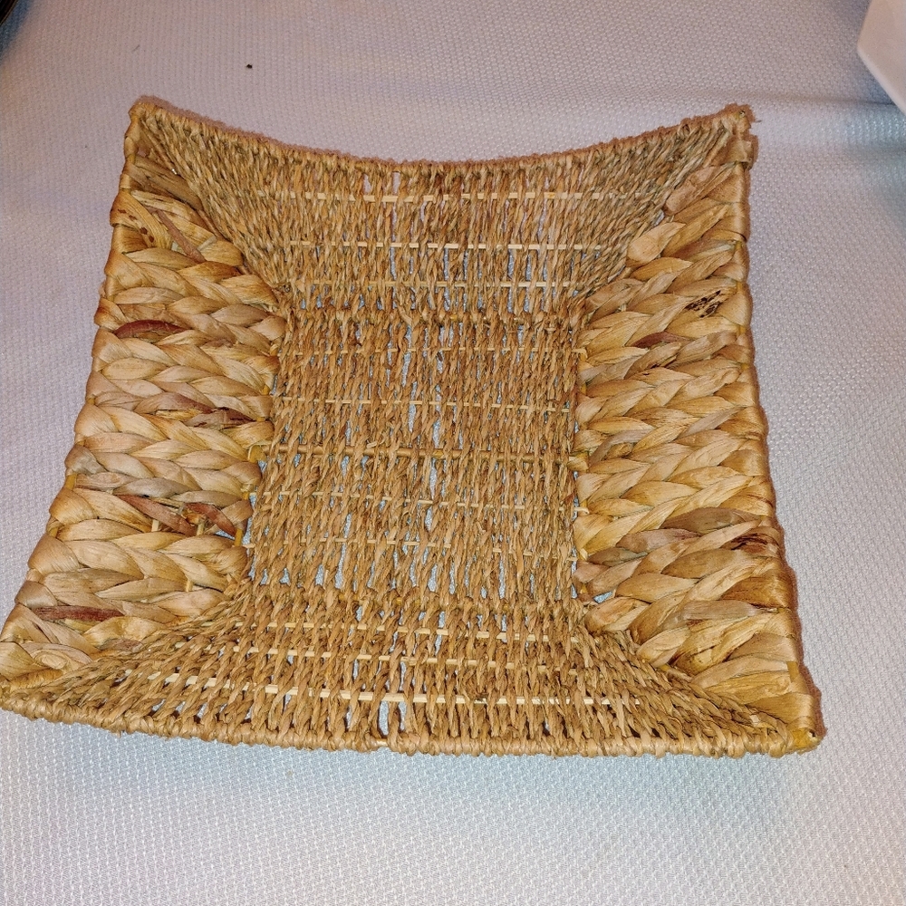 NEW Handmade Bread Basket Tray 14" Square Natural Fiber Vietnam
